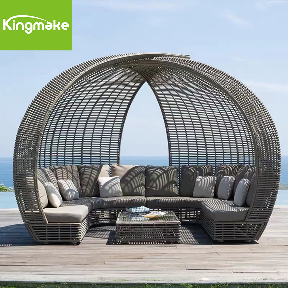 Villa Hotel Patio Luxury Sunbed Pool Rattan Outdoor Furniture Aluminum Frame Round Shape  Sofa Outdoor Daybed With Canopy