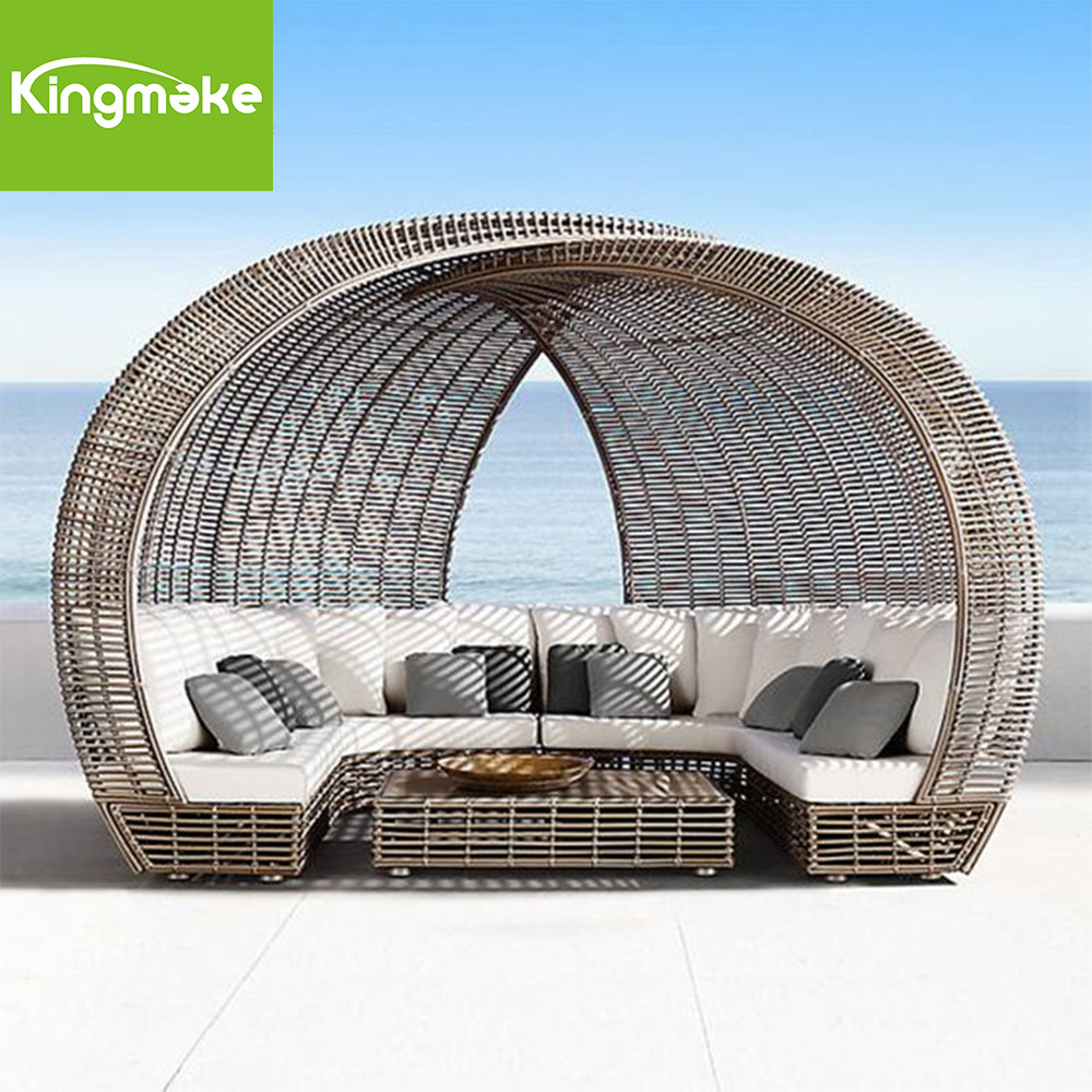 Villa Hotel Patio Luxury Sunbed Pool Rattan Outdoor Furniture Aluminum Frame Round Shape  Sofa Outdoor Daybed With Canopy