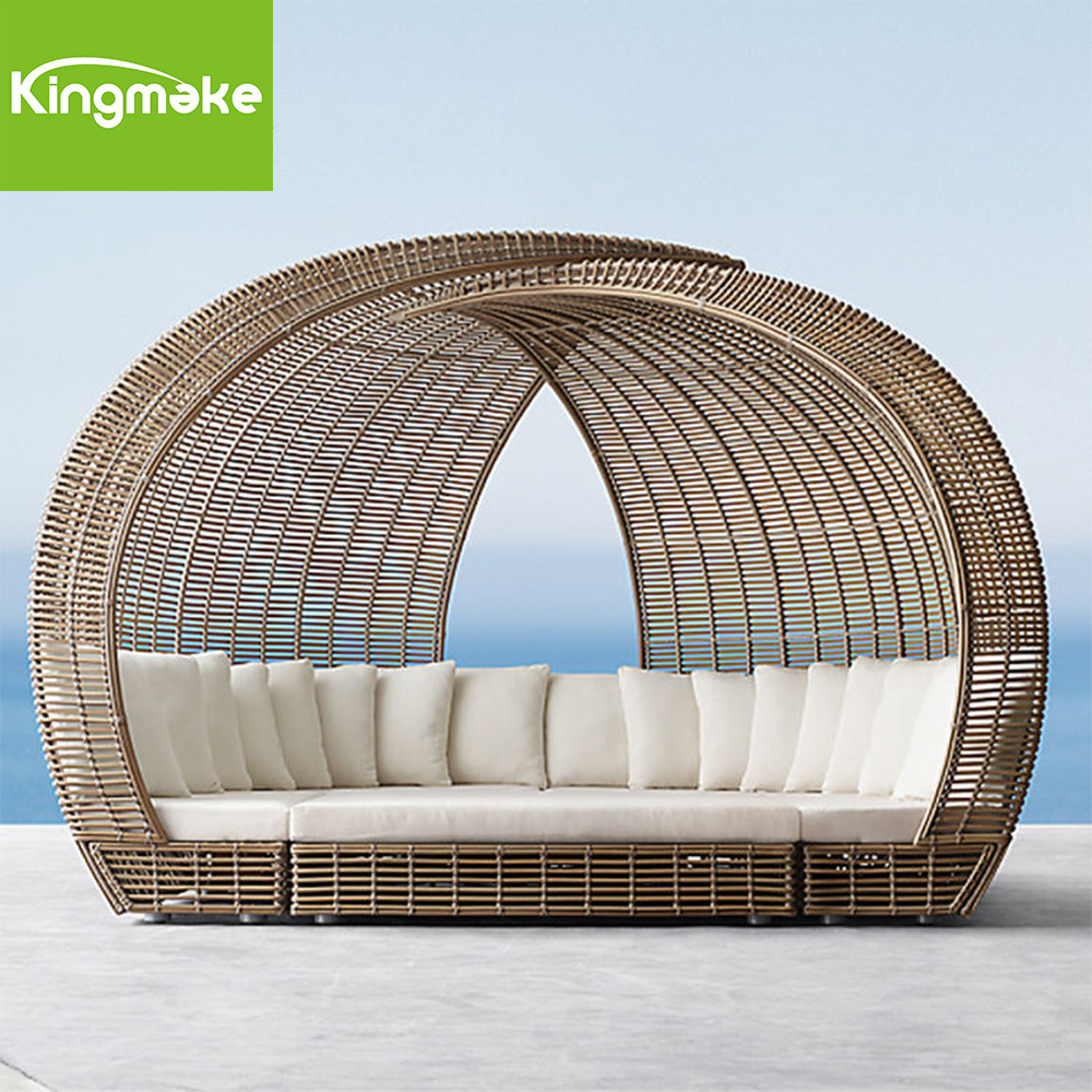 Villa Hotel Patio Luxury Sunbed Pool Rattan Outdoor Furniture Aluminum Frame Round Shape  Sofa Outdoor Daybed With Canopy