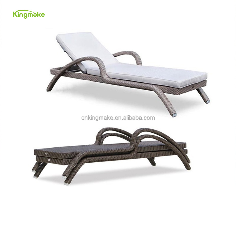 Hot Sale Wicker Rattan Sun Loungers with armrest outdoor furniture swimming pool beach bed UV resistant