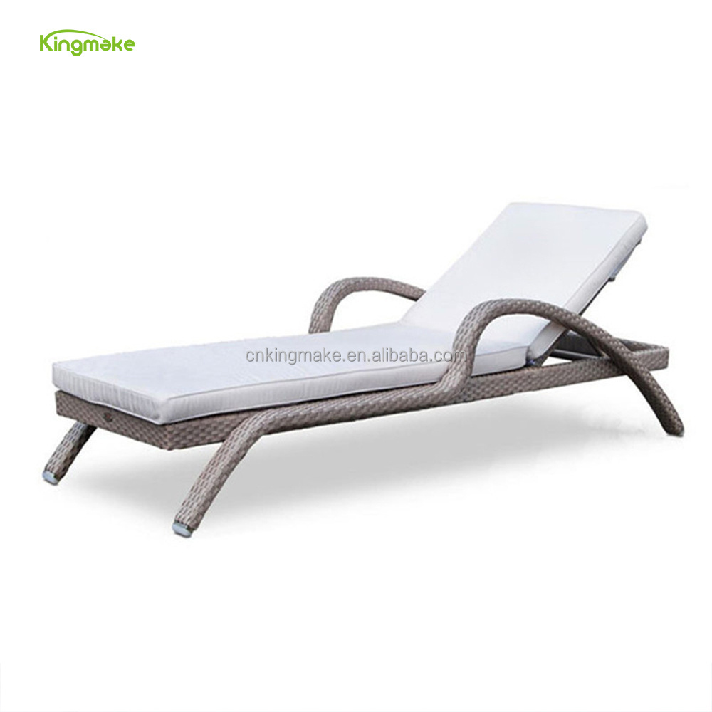 Hot Sale Wicker Rattan Sun Loungers with armrest outdoor furniture swimming pool beach bed UV resistant