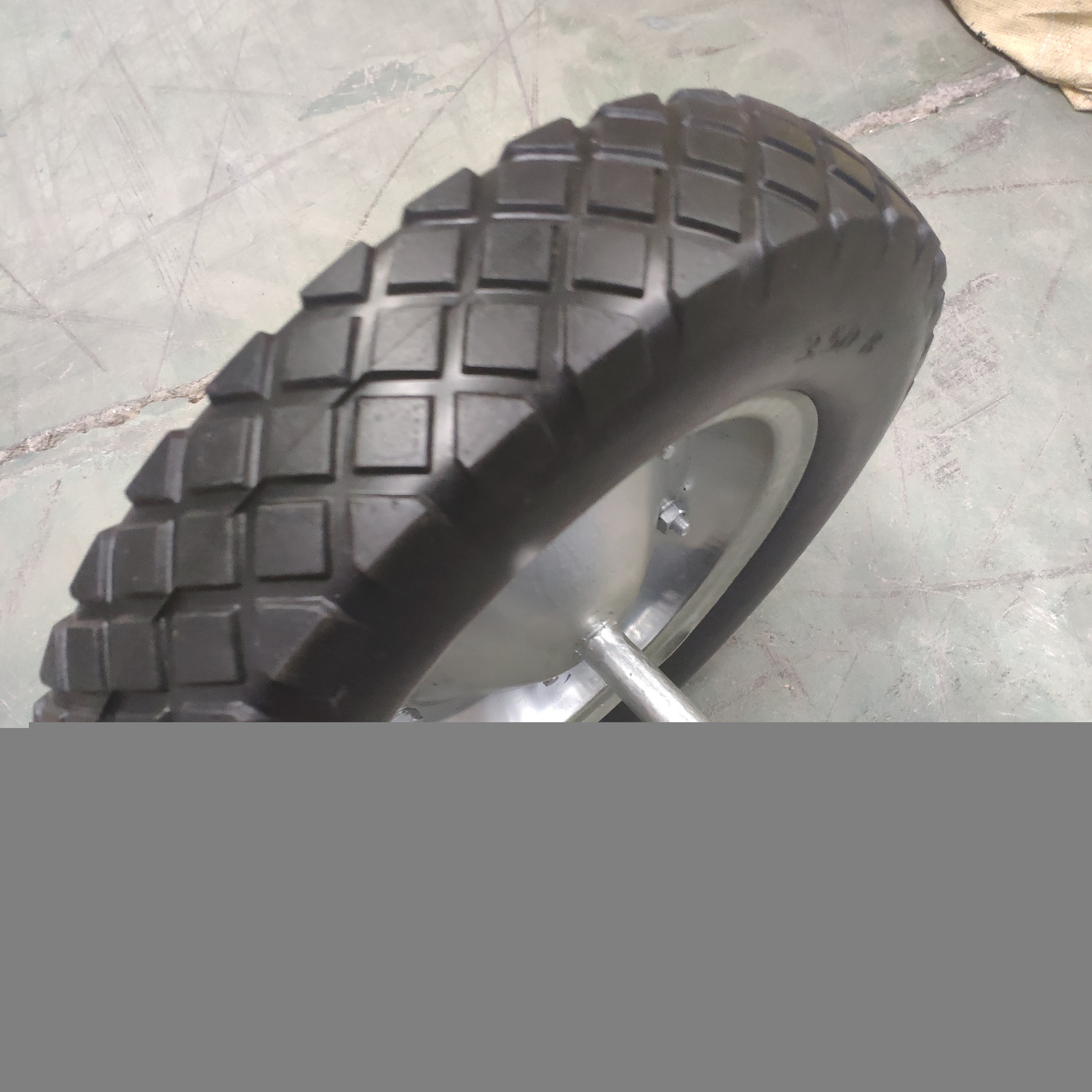 14 inch wheelbarrow wheel /chile wheel /rubber wheel size 14x3.50-8 with solid axle for chile wheel barrow