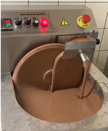 Stainless Steel Chocolate Melting Machine CE Approved Automatic Chocolate Making Tempering Machine