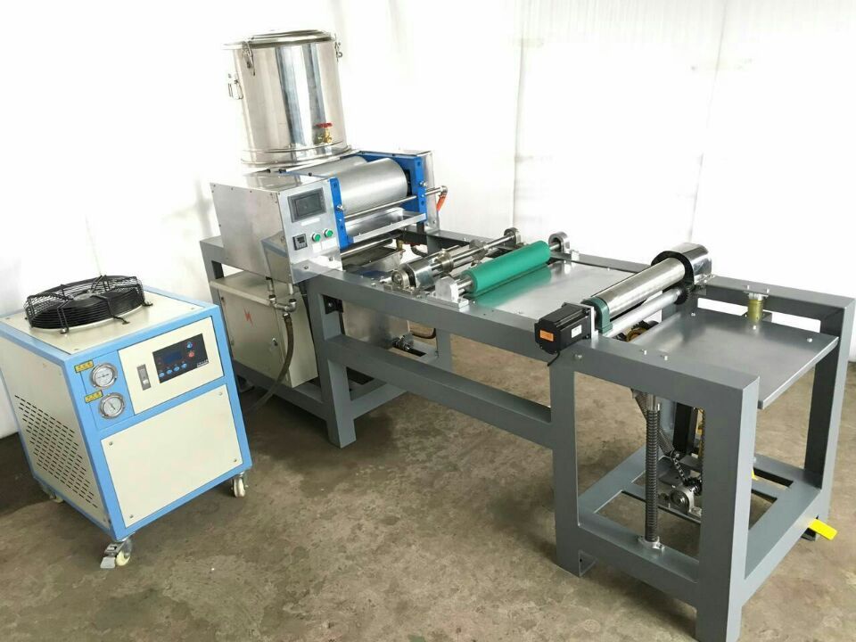 OEM Full Automatic Beeswax Foundation Roller Machine Embossing Comb Sheet Making Wax Band Machine for Beekeeping