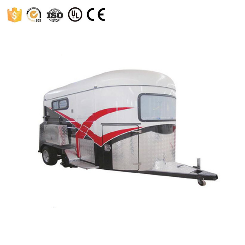 Fiberglass Roof Horse Trailer with Living Quarters Angle Loading Horse Float Truck Cart Supporting Customization