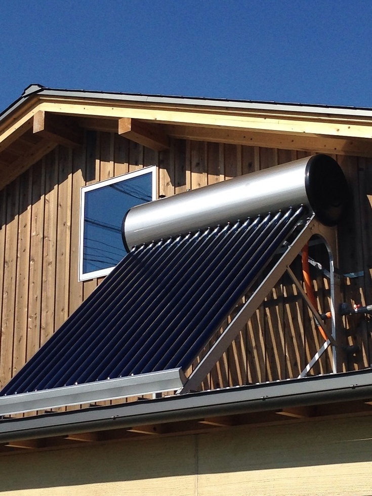 Freestanding Free Spare Parts Solar Water Heater with Electric Backup Solar Instant Water Heater