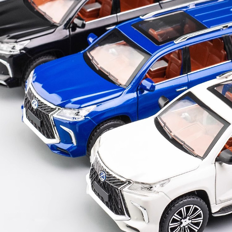 Hot selling 1:24 genuine Lexus LX570 alloy off-road vehicle model Huili car Adult collectible ornaments boys large toy