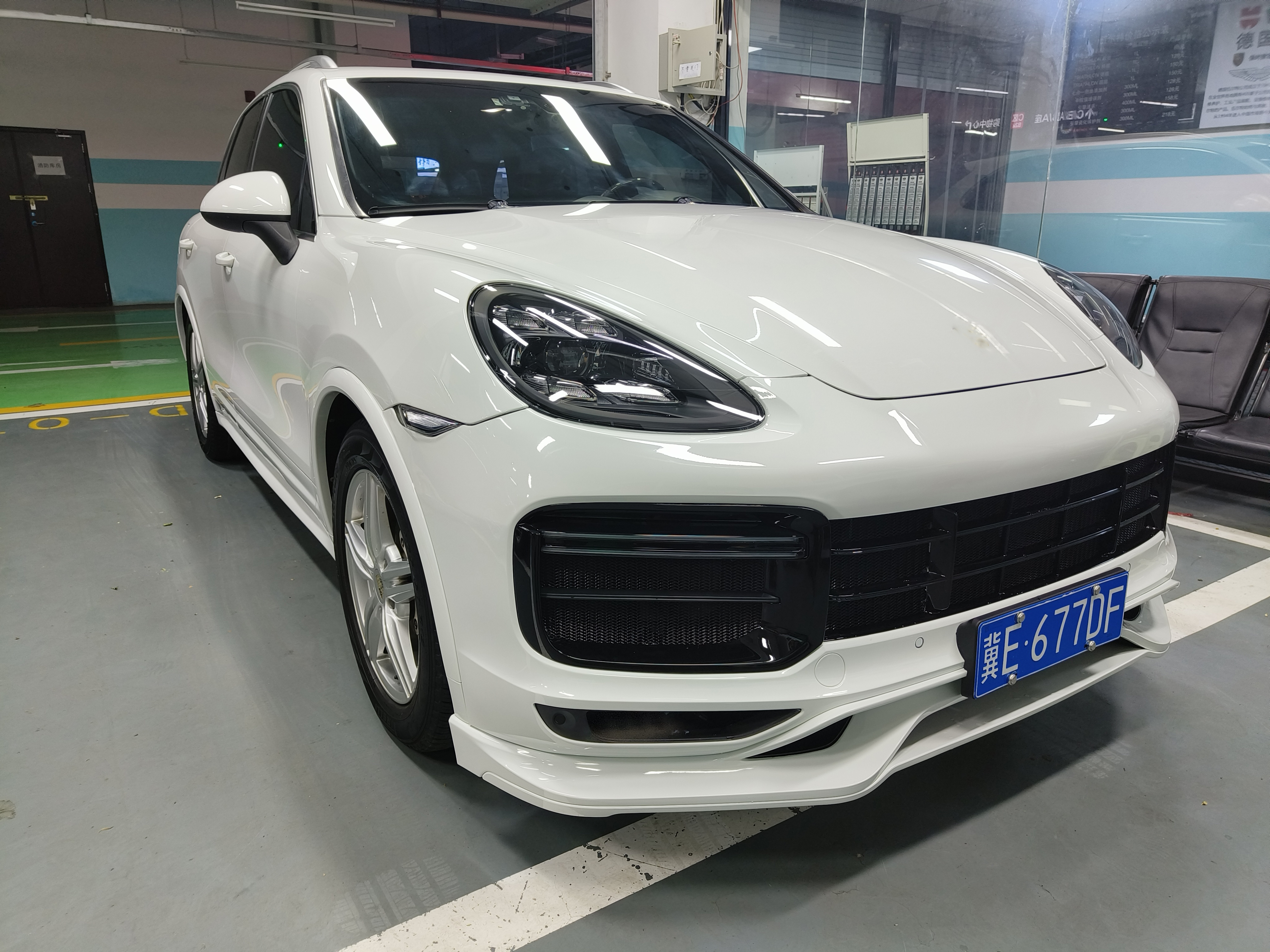 Car Modification Front Bumper Headlight Bodykit For 2015 Porsche cayenne 958.1 version to the 2022 new model