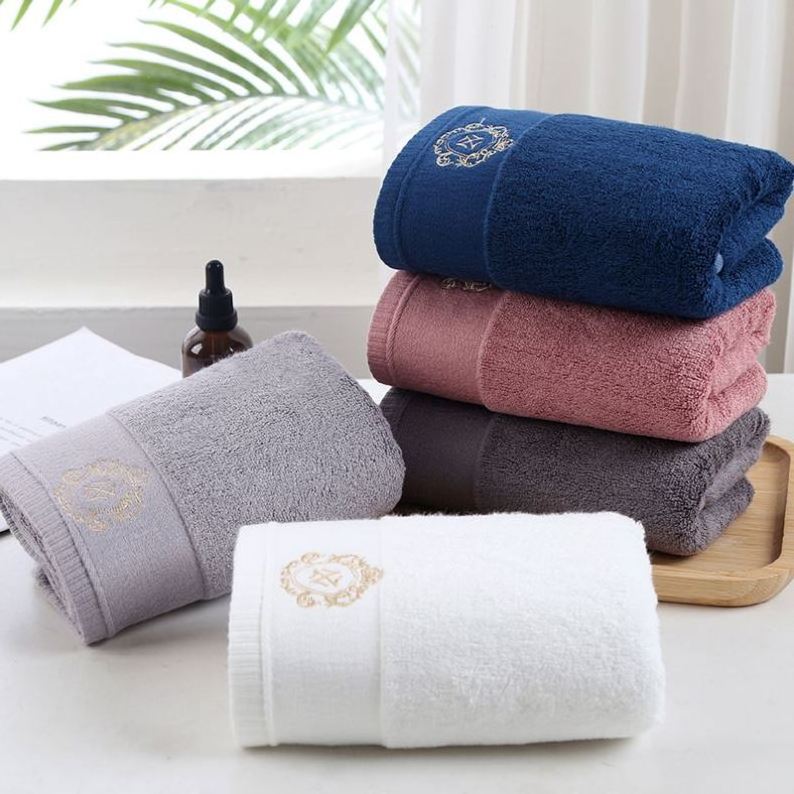 Luxury 100% Cotton Embroidered Face Towels Customized High Quality Bath Towels for Hotel Use Novelty Pattern