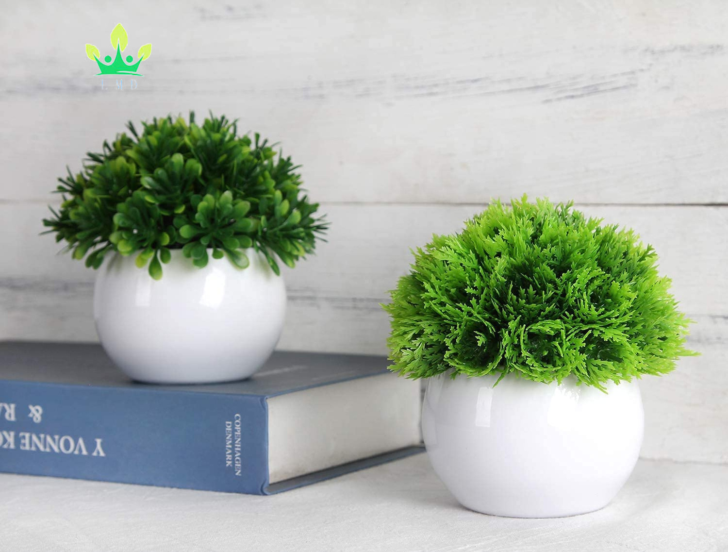 Mini Artificial Plants Potted Fake Bonsai Ball Plant Faux Green Grass in White Plastic Pots for Indoor Home Desk Decor