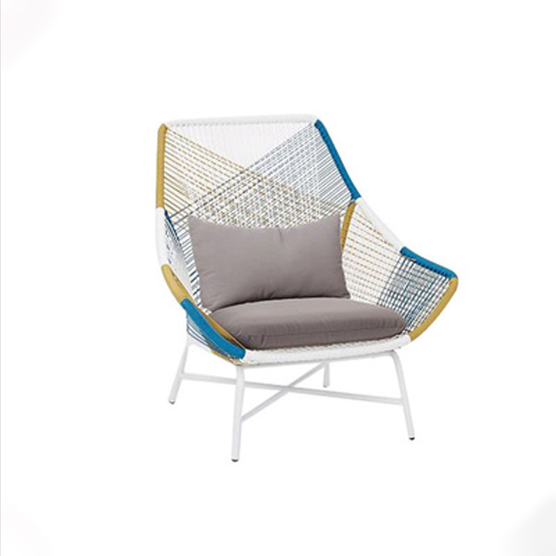 Garden Funiture High Performance Fabric Cushion Modern All Weather Colorful Handwoven Rattan Outdoor Lounge Chair & Ottoman