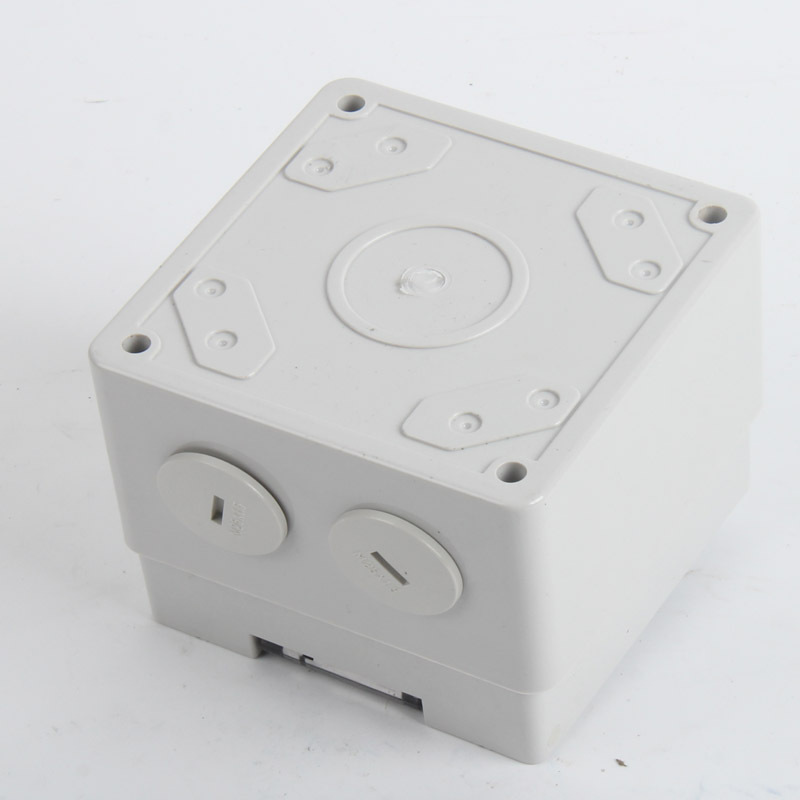 56SO532 industrial Socket Outlet 5 Pin Round Pins 3 Pole 32A 500V