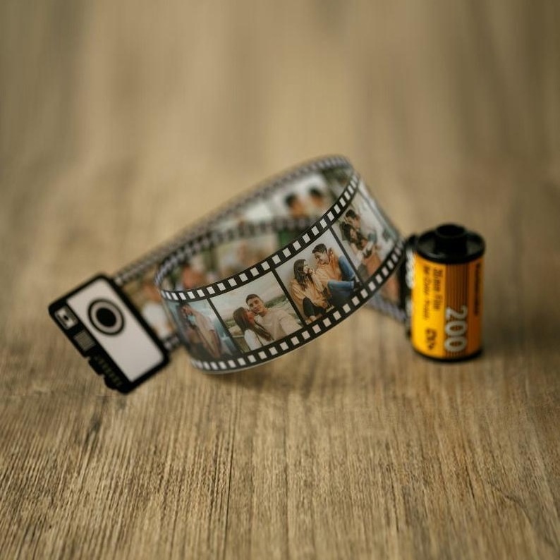 Personalized Film Keychain Anniversary Gifts Sub-transfer Photos Camera Film Roll Keychain PET Acrylic Keychain