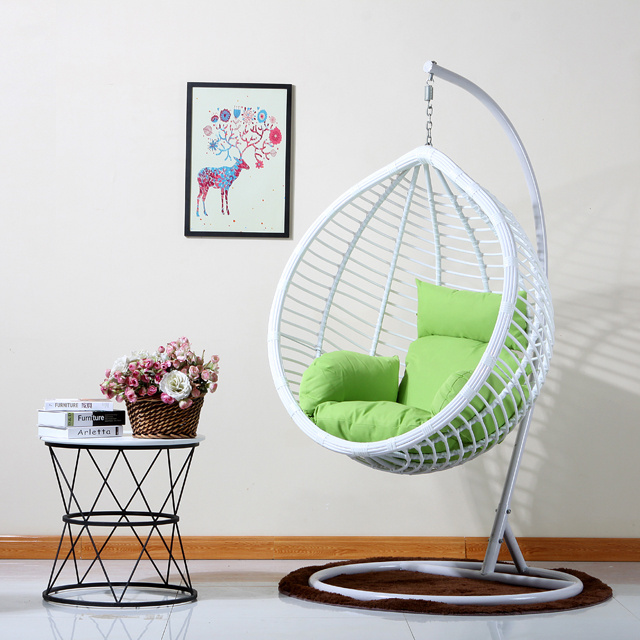 2022 factory wholesale high quality Rattan Patio hanging swing chair in indoor