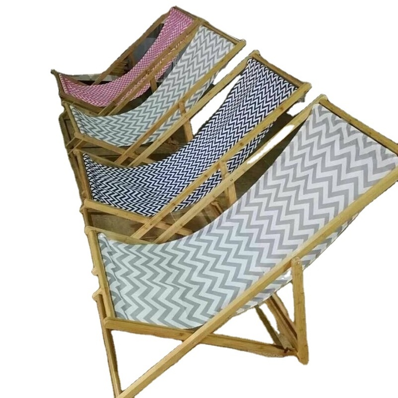 High quality outdoor leisure foldable wooden beach chair without pillow