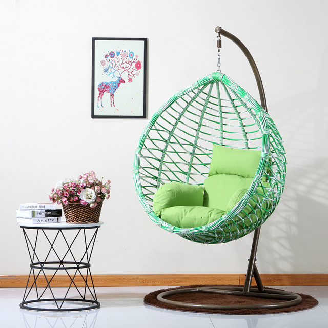 2022 factory wholesale high quality Rattan Patio hanging swing chair in indoor