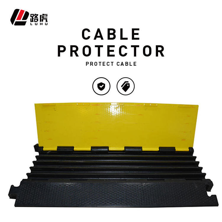 Outdoor Heavy Duty Rubber And Plastic Cable Protector 3 Channel Car Rubber Cable Ramp for Sale