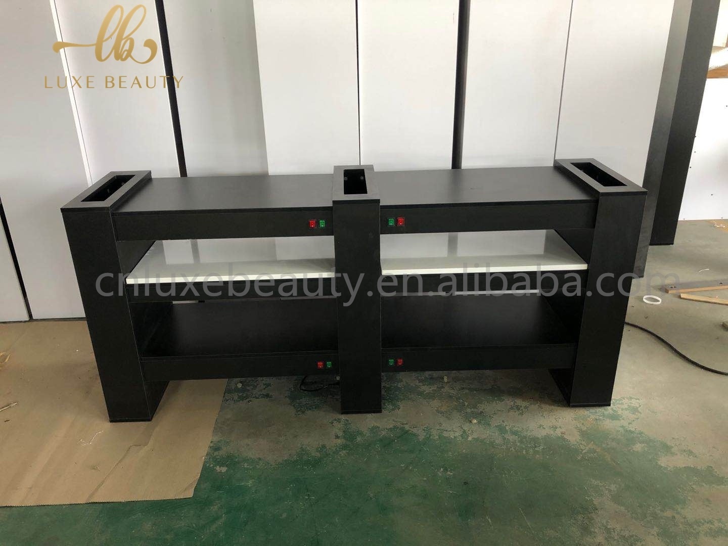 2023 New manicure table in guangzhou used nail salon furniture salon equipment manicure tables with vacuum for Nordic Nail Shop