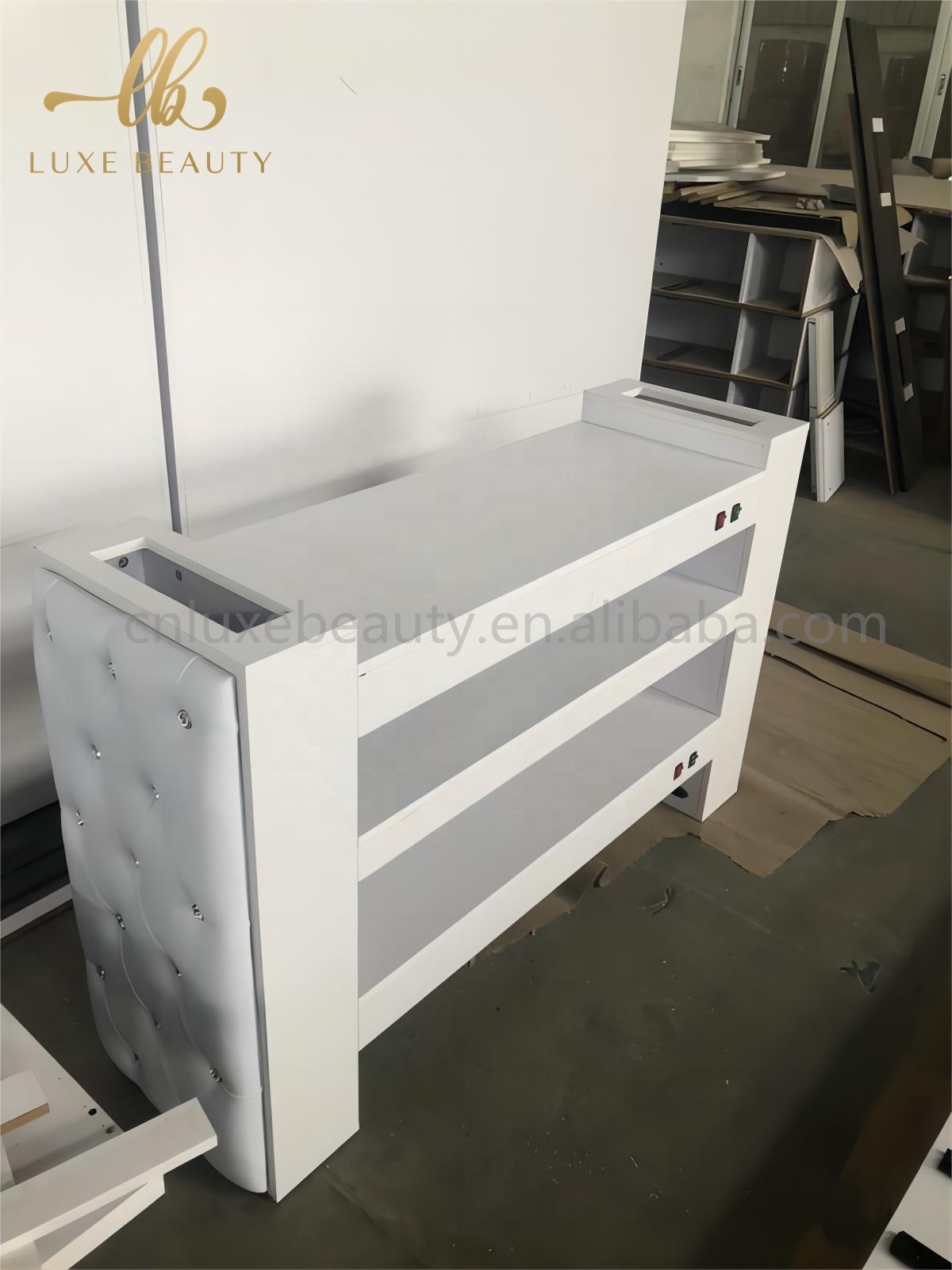 2023 New manicure table in guangzhou used nail salon furniture salon equipment manicure tables with vacuum for Nordic Nail Shop