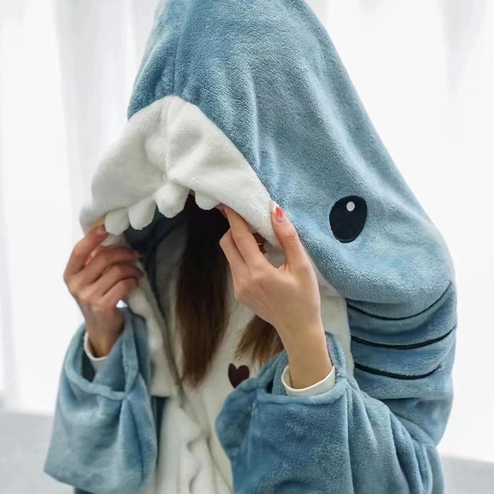 Hot fashion wholesale Winter cute loungewear women sets Grey blue Pink women's pajamas set Flannel (820G) Shark Ladies pajamas