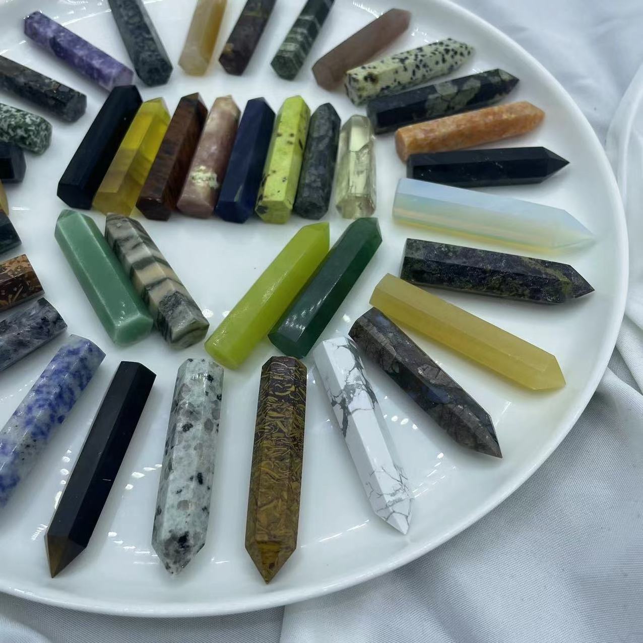 5-6cm Natural crystal healing stones crystal points hand cut multi materials available pocket stones crystal tower bulk