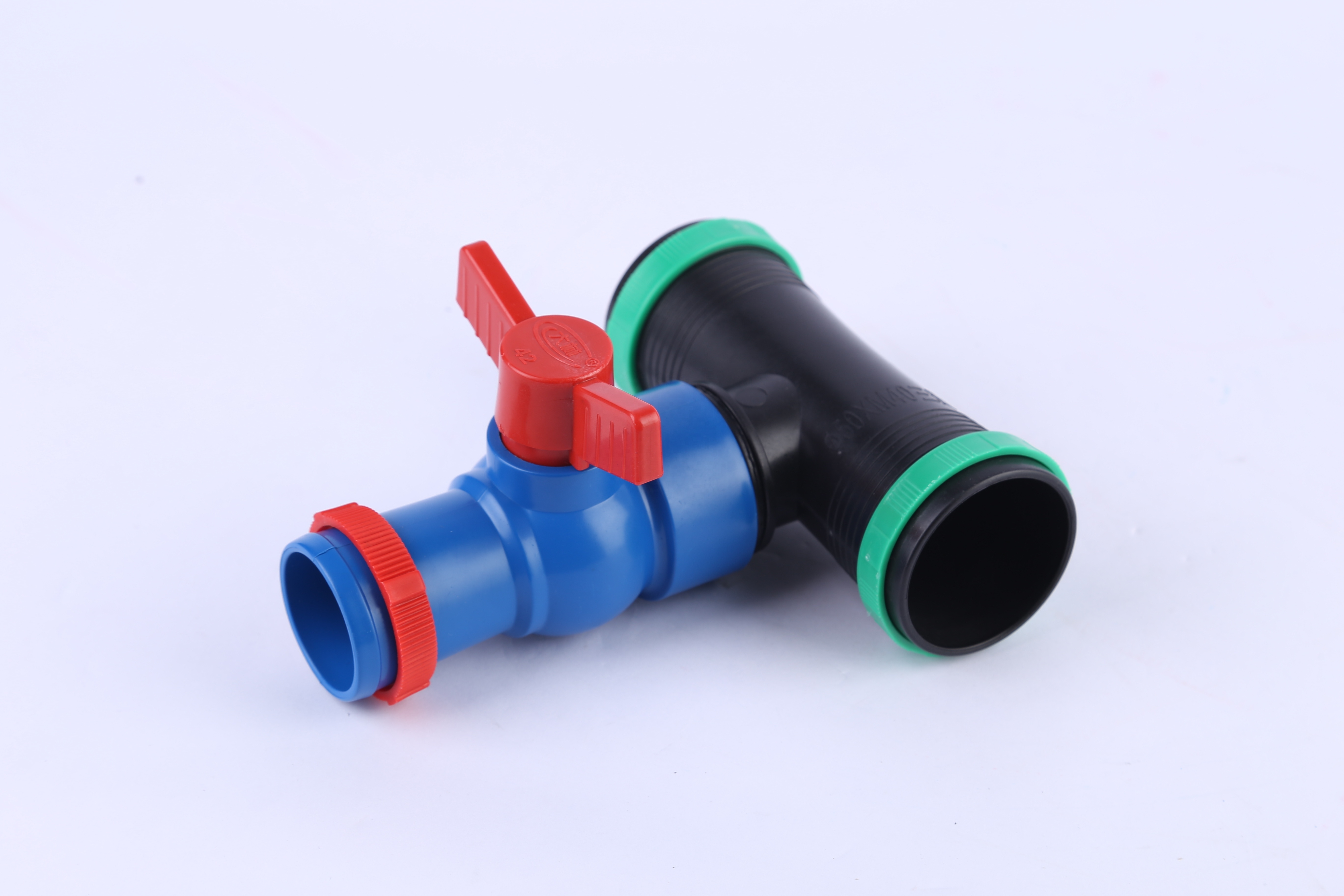 Quick Connect Plastic Union Straight Hose Clamp Farm Irrigation System Equal 3 Way Water Pvc Pipe Fitting With a Valve 2 Inch