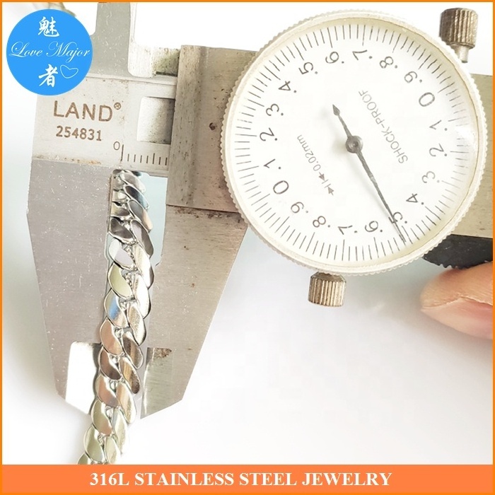 Fashion Pressed Curb Chain Women Stainless Steel Jewelry Necklace for Men and Women Gift