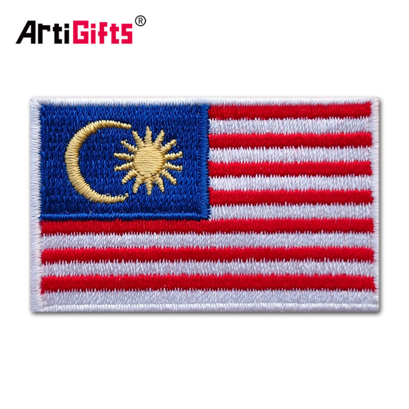 Artigifts Wholesale Design Sew On Clothing National Flag Embroidery Patch Custom Logo Adhesive Canada Flag Patch