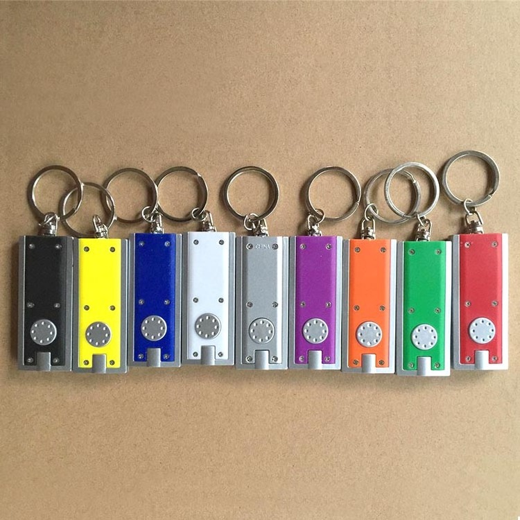 Artigifts Keyring Factory Wholesale Multifunctional Metal Key Ring Custom Car Logo Led Light Key Chain Blank Keychain Flashlight