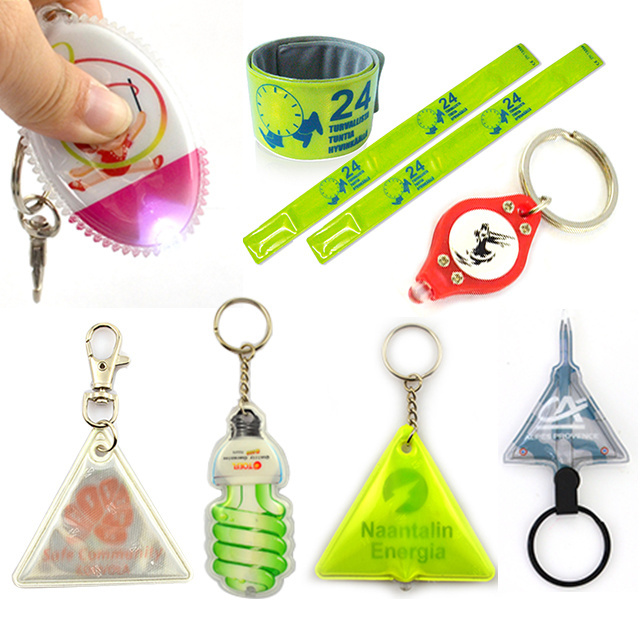 Oem Keyring Maker Supplier Personalized Flashing Key Ring Light 2D Key Chain Custom Plastic Soft Pvc Led Reflective Keychain