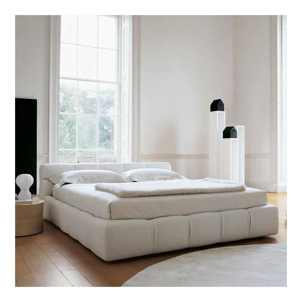 Italian Minimalist Fabric Luxury Bed Modern Double Small Apartment Puff Bedroom Sets King Size Bed