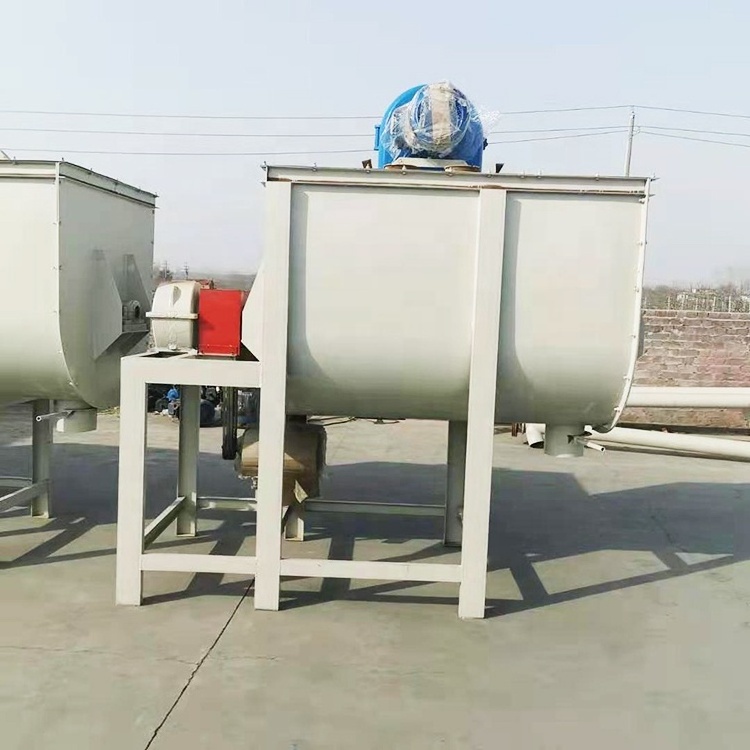 Horizontal feed mixer and grinder Self feeding mixer poultry feed mixing machine  kenya