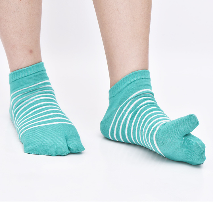 single finger Japanese tabi socks