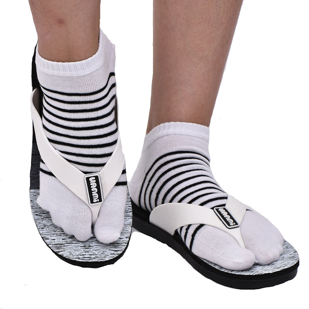 single finger Japanese tabi socks