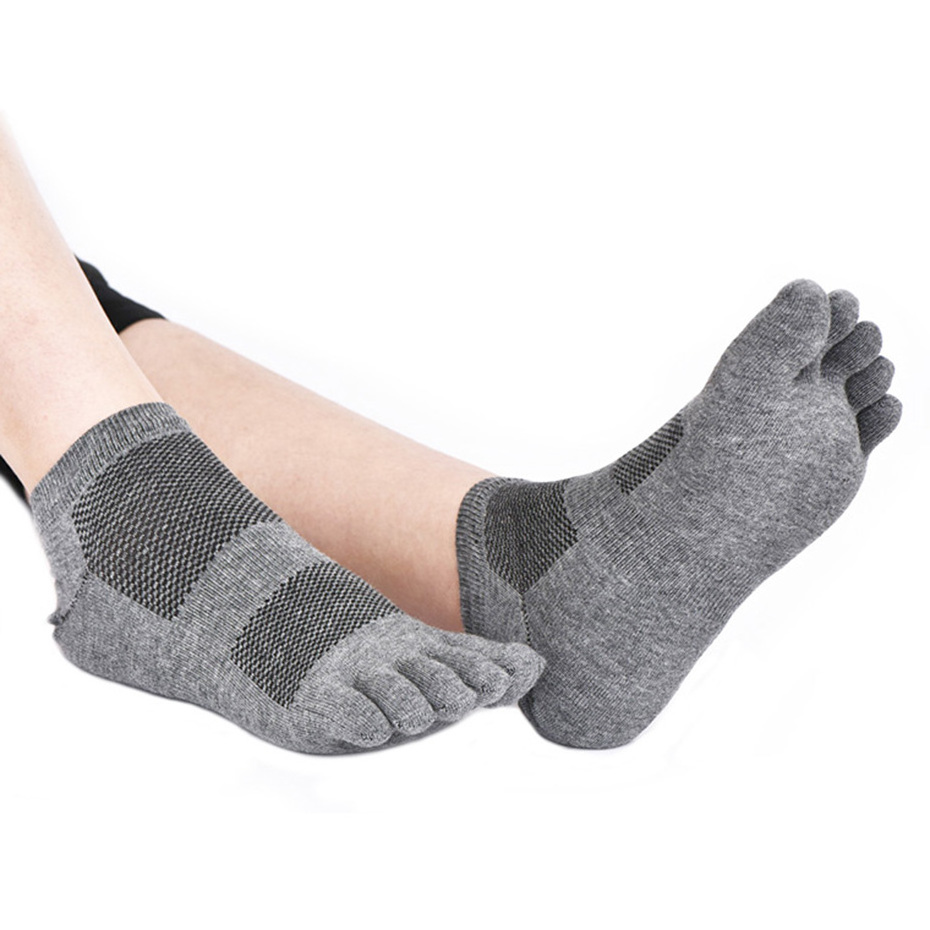 MIRISI Men mesh breathable sports casual cotton five finger ankle athletic toe socks