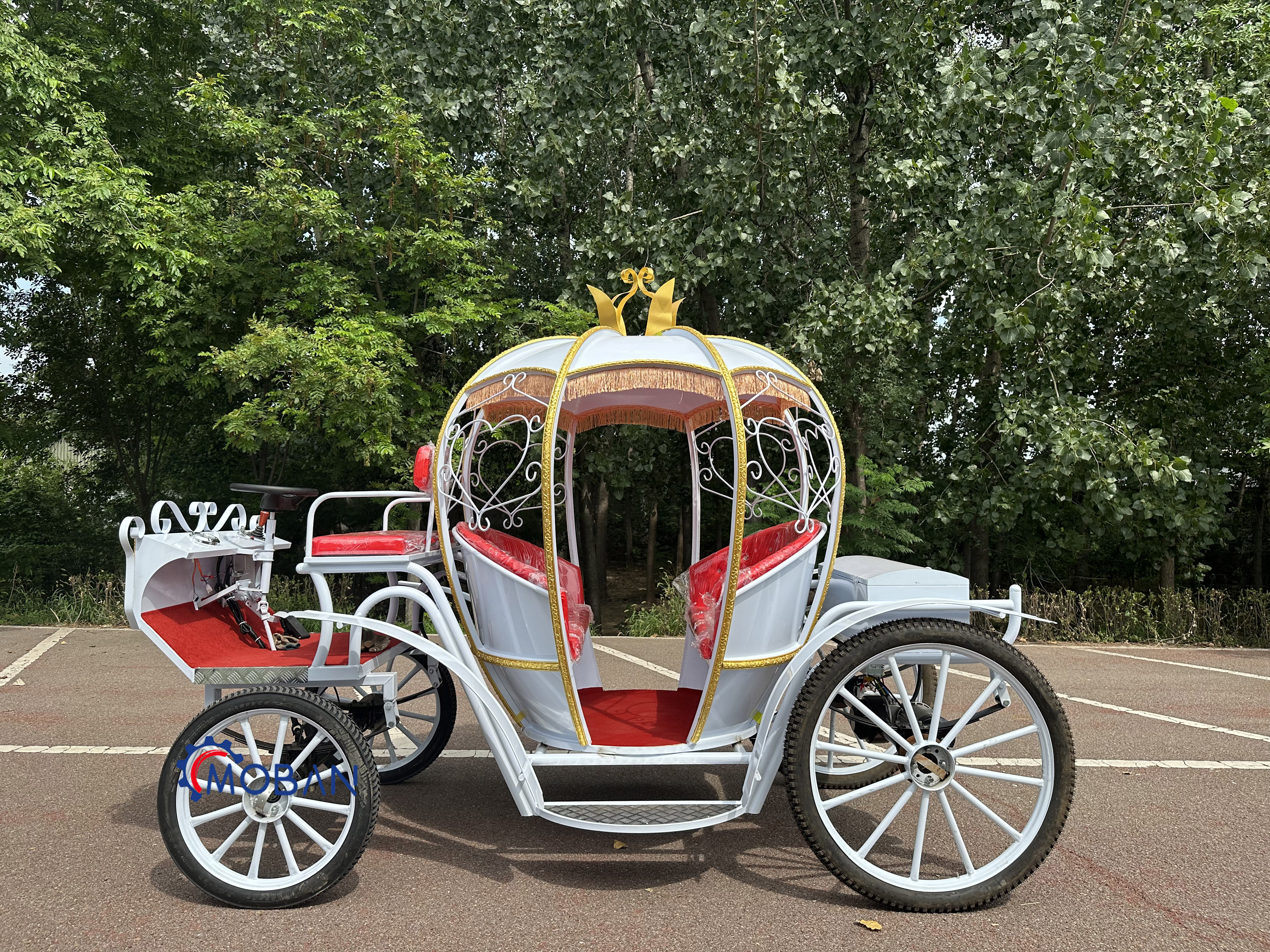 Mobile Horse Cart Gracefully Princess Horse Carriage electric Cinderella carriage wedding pumpkin carriage Pneumatic tyre