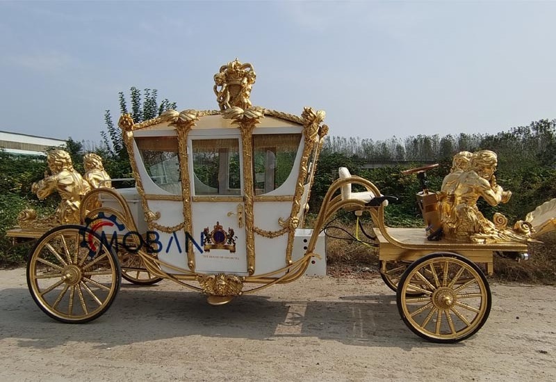 Factory Direct Electric Royal Carriage Cinderella Carriage horse drawn royal carriage for sale