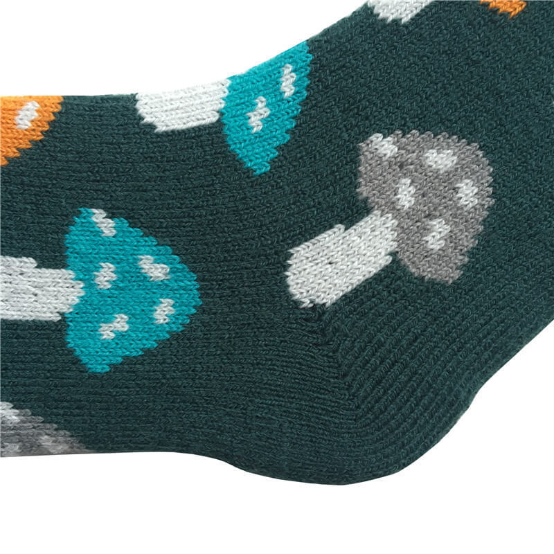 Fleece Lined Mens Soft Fuzzy Socks with Colorful Mushroom