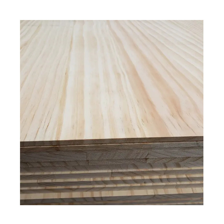 Outstanding Quality Straight Pattern Panel Radiated Pine Solid Wood Plywood For Sale