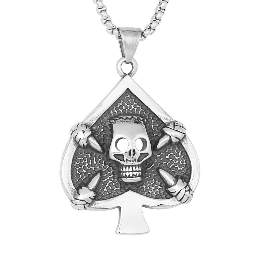 Hot Selling Personality Vintage Playing Cards Spade Skull Pendant Stainless Steel Mens Heart Shape Pendant