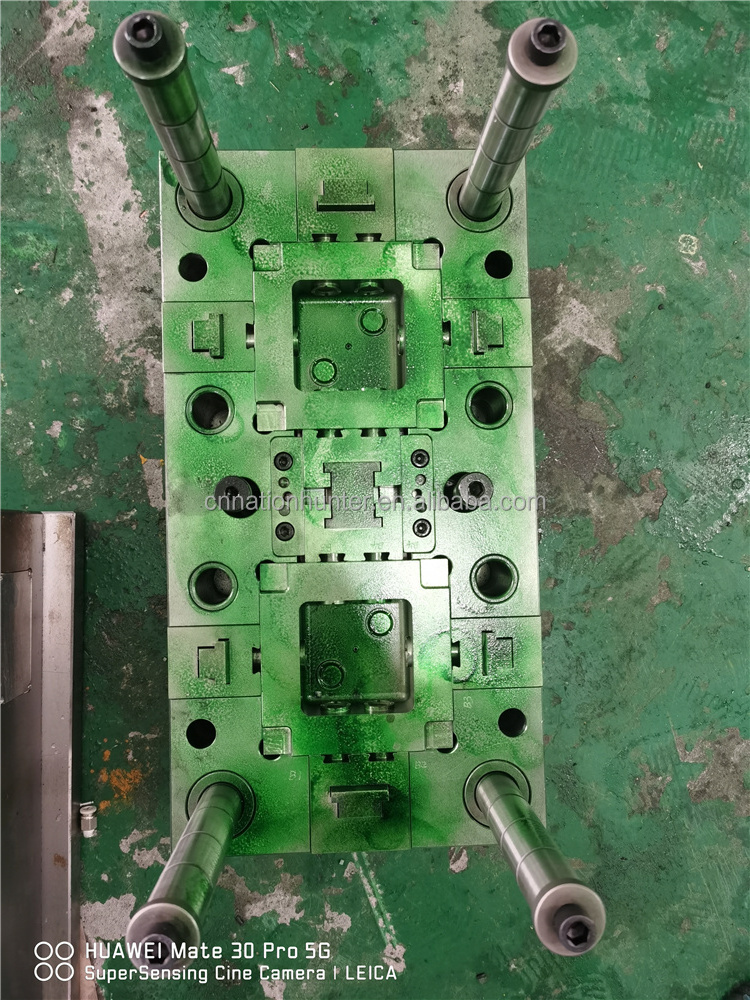 Video!Professional factory 2 cavity cold runner precision electrical plastic PVC junction box injection template moulding