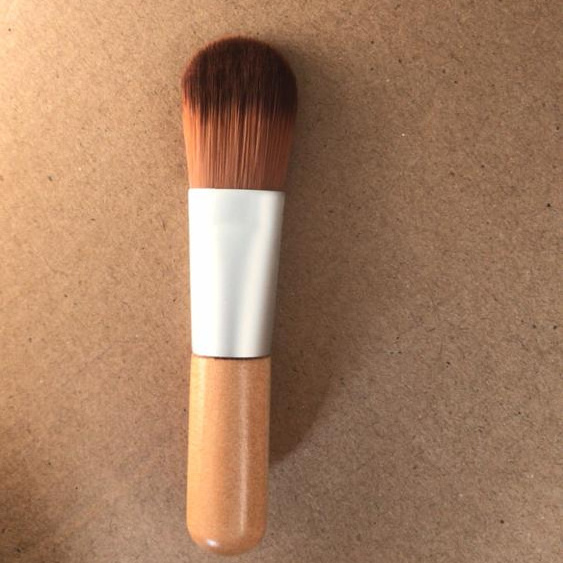 high quality mini 7.5cm length wooden lid brush for mask and foundation luxury cosmetic packaging wooden handle brushes