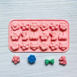 18 Cavity Silicone Chocolate Mold Flower Grass Bow Shaped Candy Pudding Biscuit Mold Diy Sugar Process fondant molds