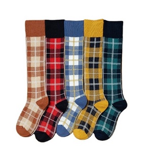 Custom Fashion Checked Winter Socks Women Middle Tube Stocking Student Teen Girl Sock Long