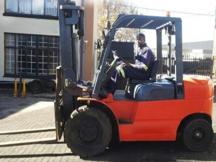 HELI Factory price 7 ton Electric  Forklift truck CPD70