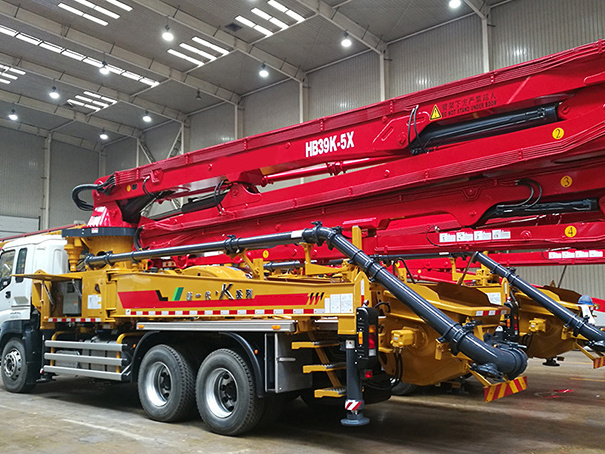 Hot Sale HB39K HB39V 39M Concrete Pump Truck with Folding Booms for Sale