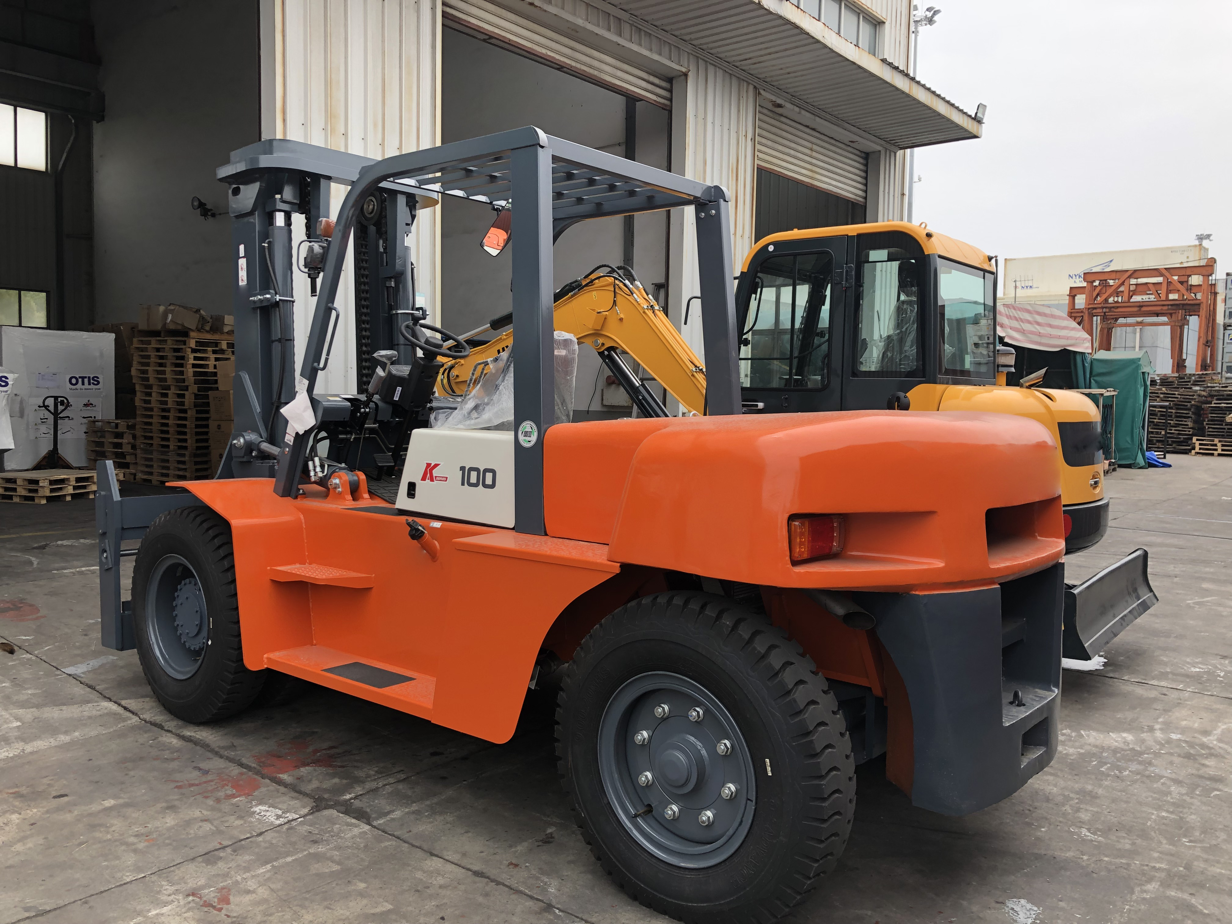 High Quality 15 Ton Forklift With Wide View Mast And Side Shift for Sale