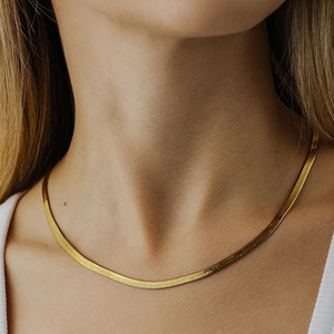 2024 Herringbone Snake Necklace Gold Plated Flat Clavicle Chain Necklace Stainless Steel Choker Jewelry Necklace for Women