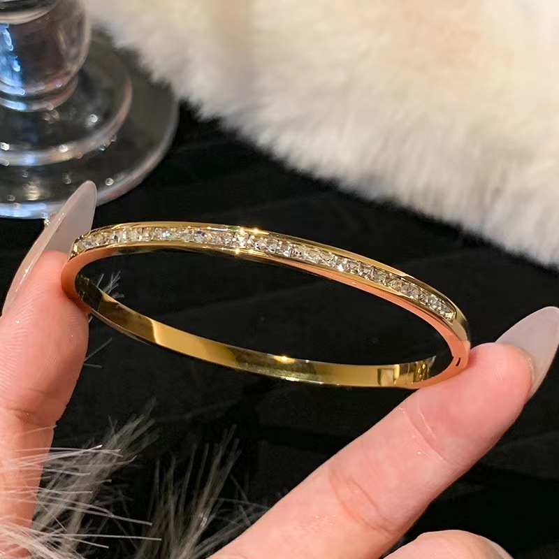 Fashionable Bracelet Sets Stainless Steel 18K Gold Plated Zircon Bangles Ladies Bracelets Waterproof Jewelry