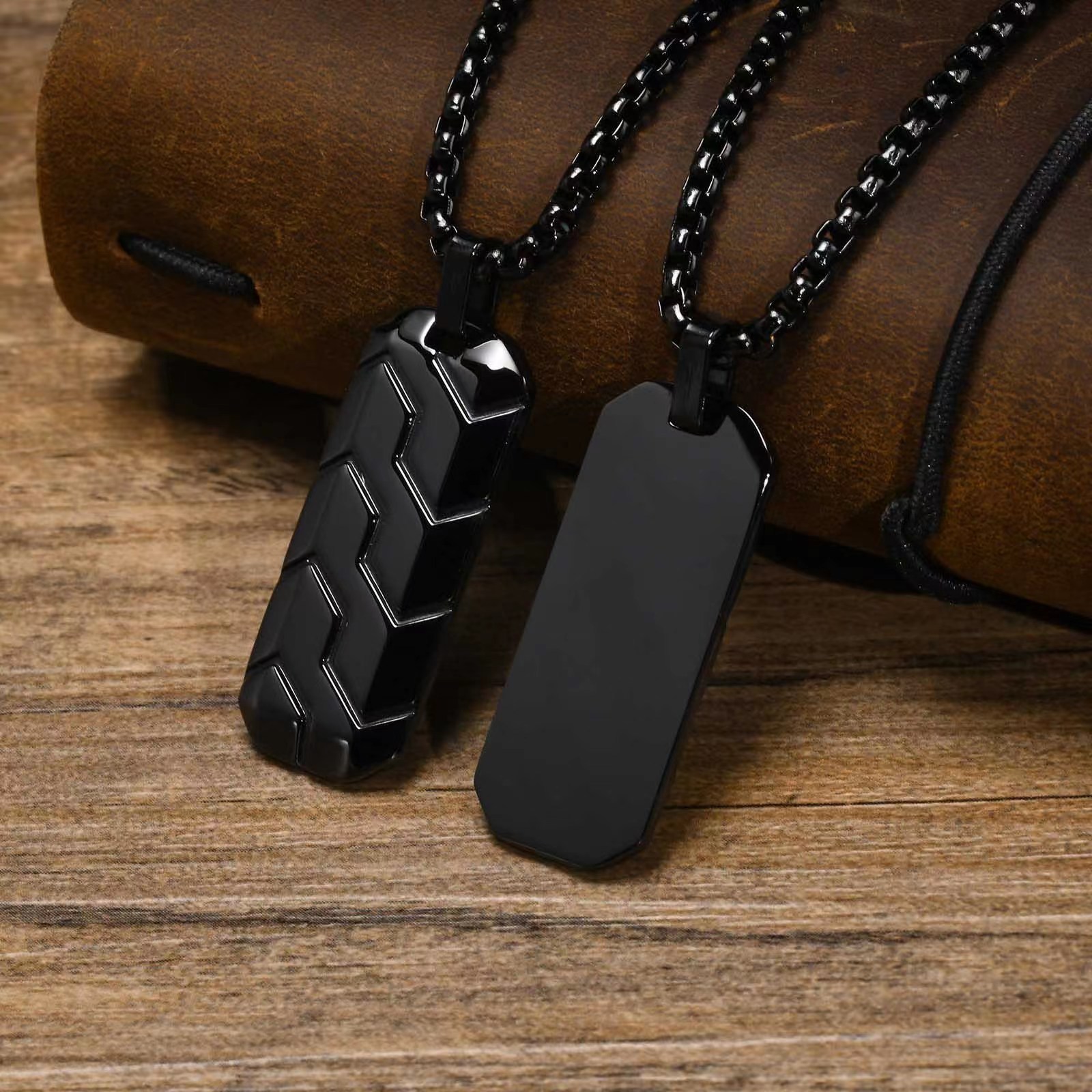 Stainless Steel Mens Jewelry Classic Men's Necklace Square Tire Patterns Pendant Hip Hop Necklace